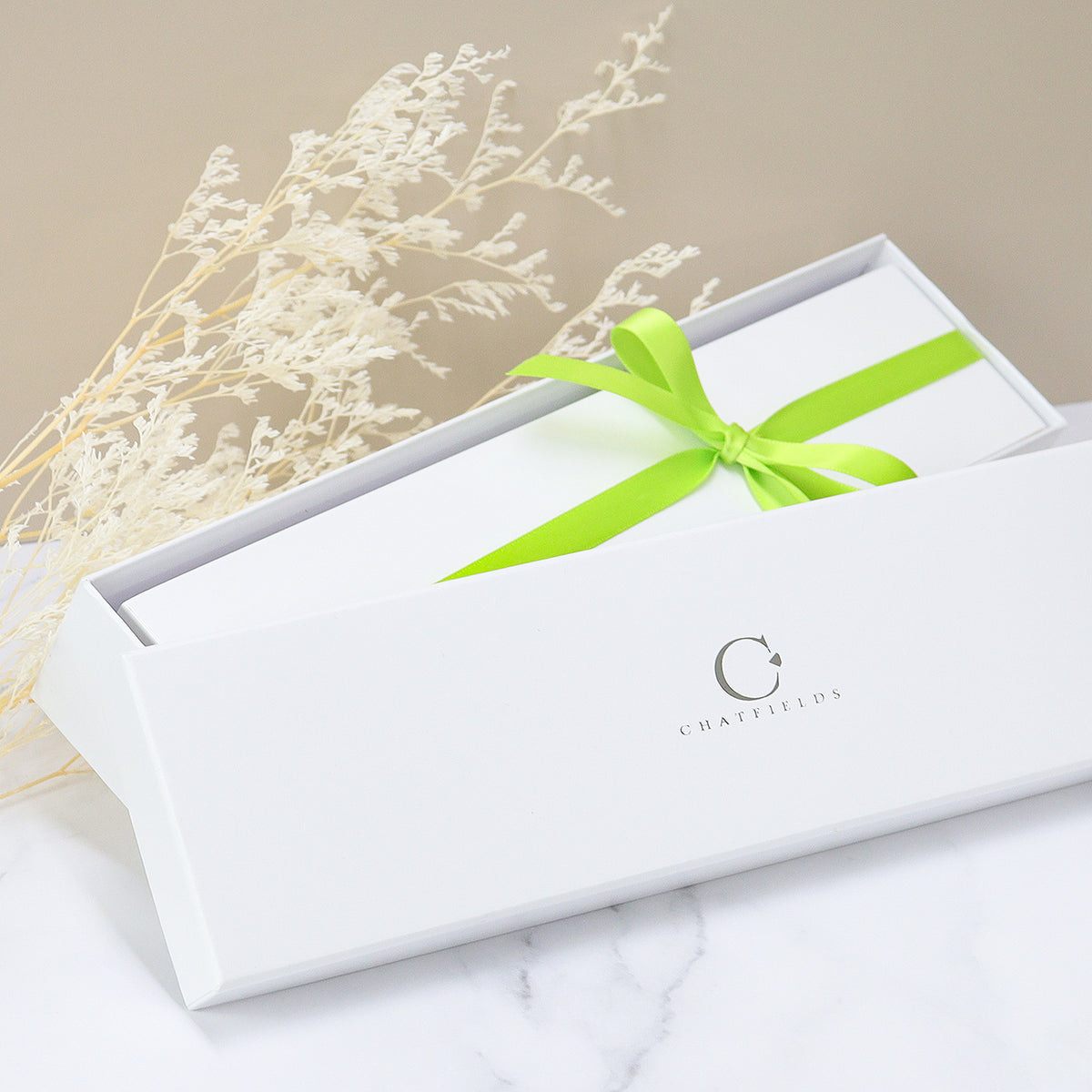 18ct White Gold Round Brilliant Cut Diamond 1.08ct TDW Claw Set Line Bracelet