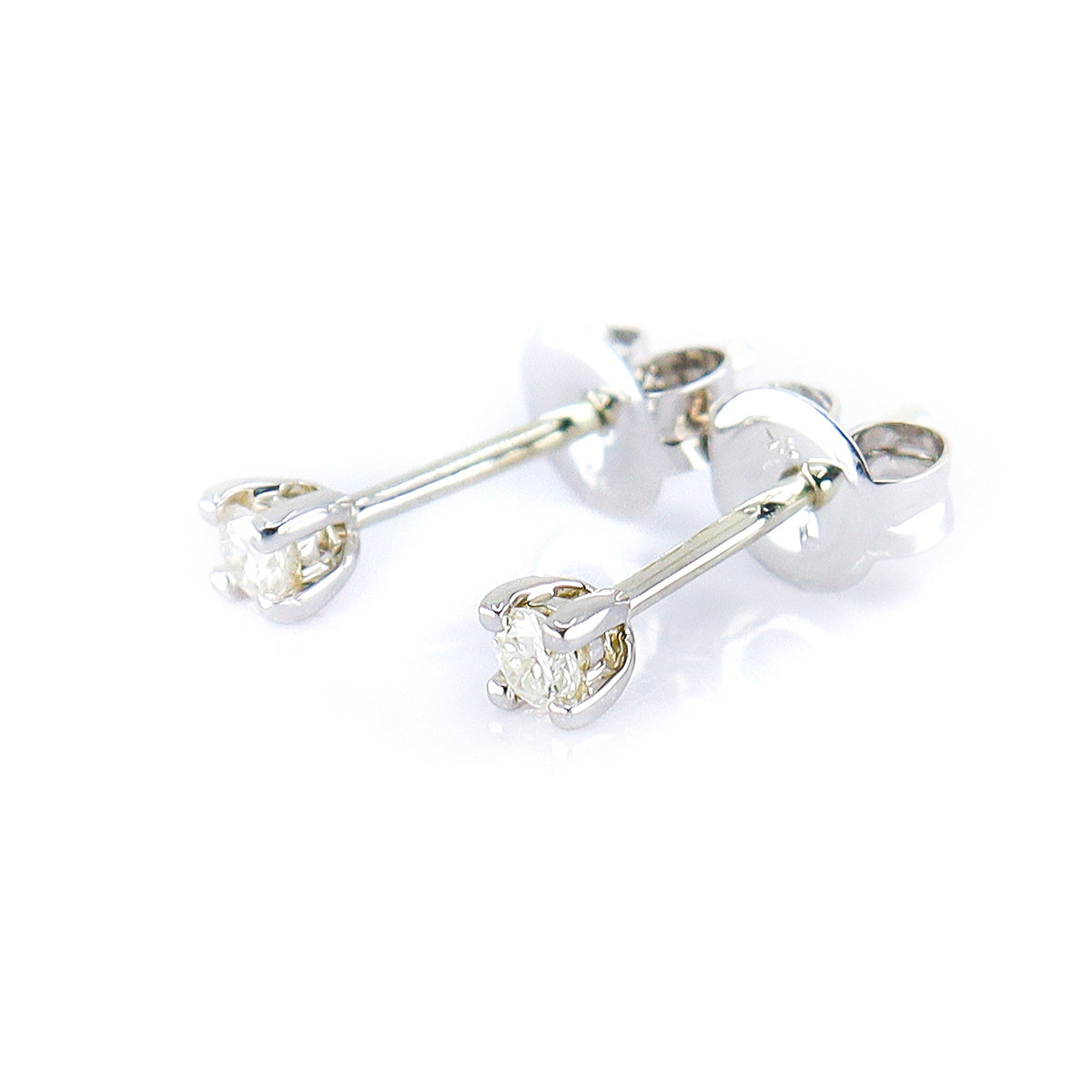 9ct White Gold 4 Claw Solitaire Stud Earrings