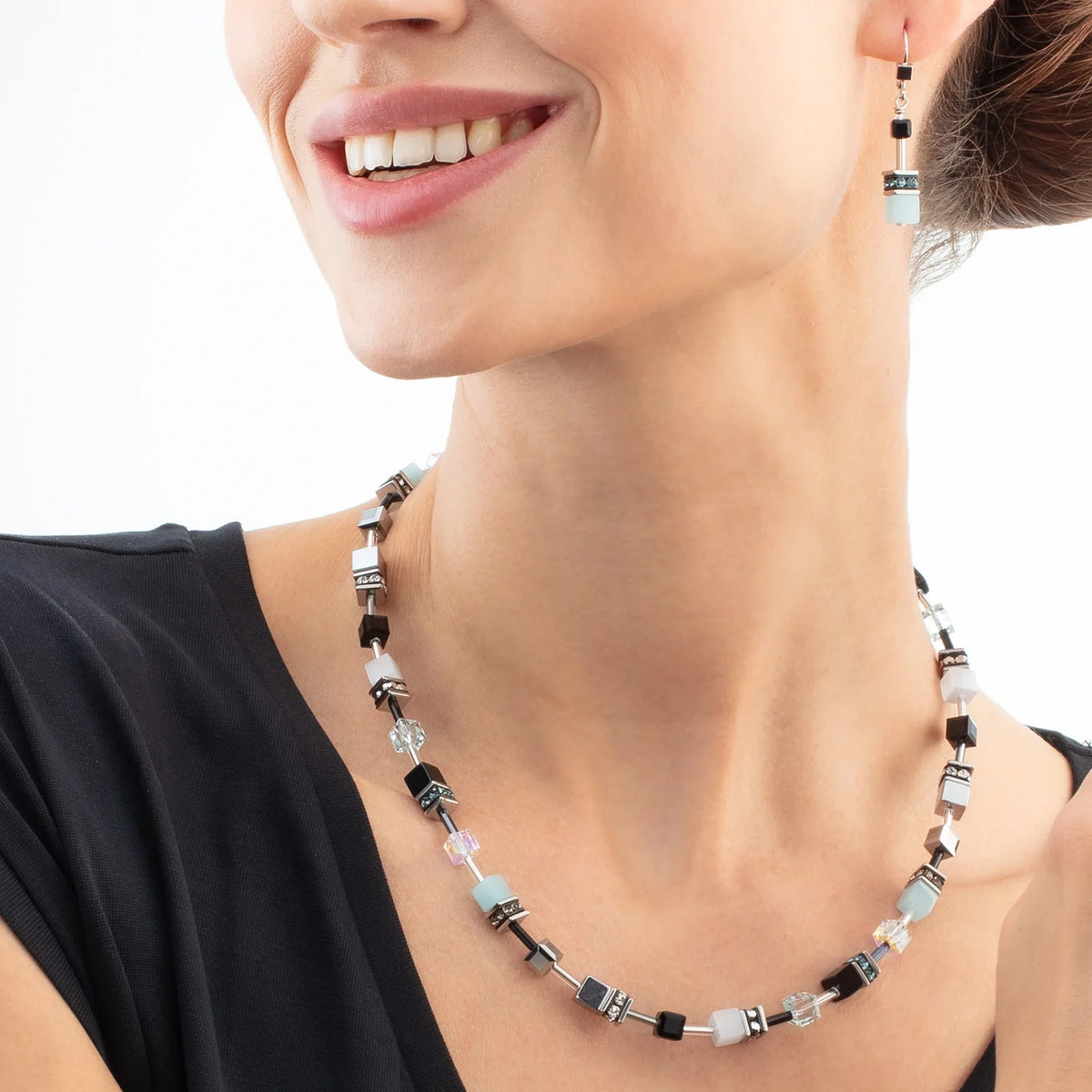 Coeur de Lion GeoCUBE® Iconic Ice Serenity Necklace