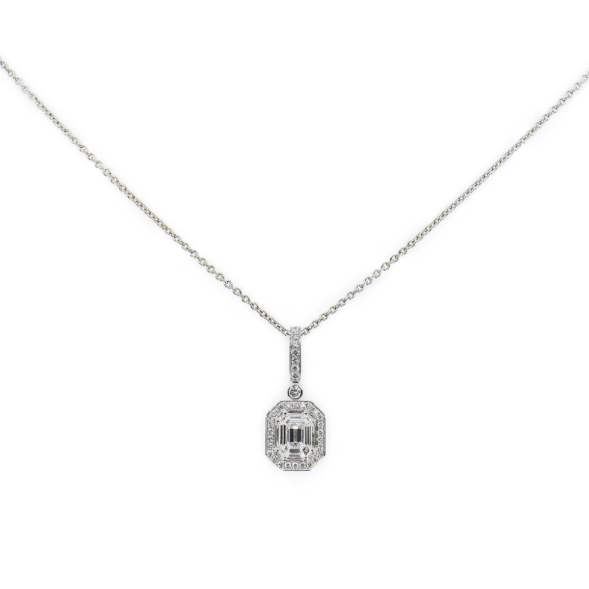 Pre-Owned 18ct White Gold Diamond Ap. 0.87ct Octagonal Cluster Pendant & Chain