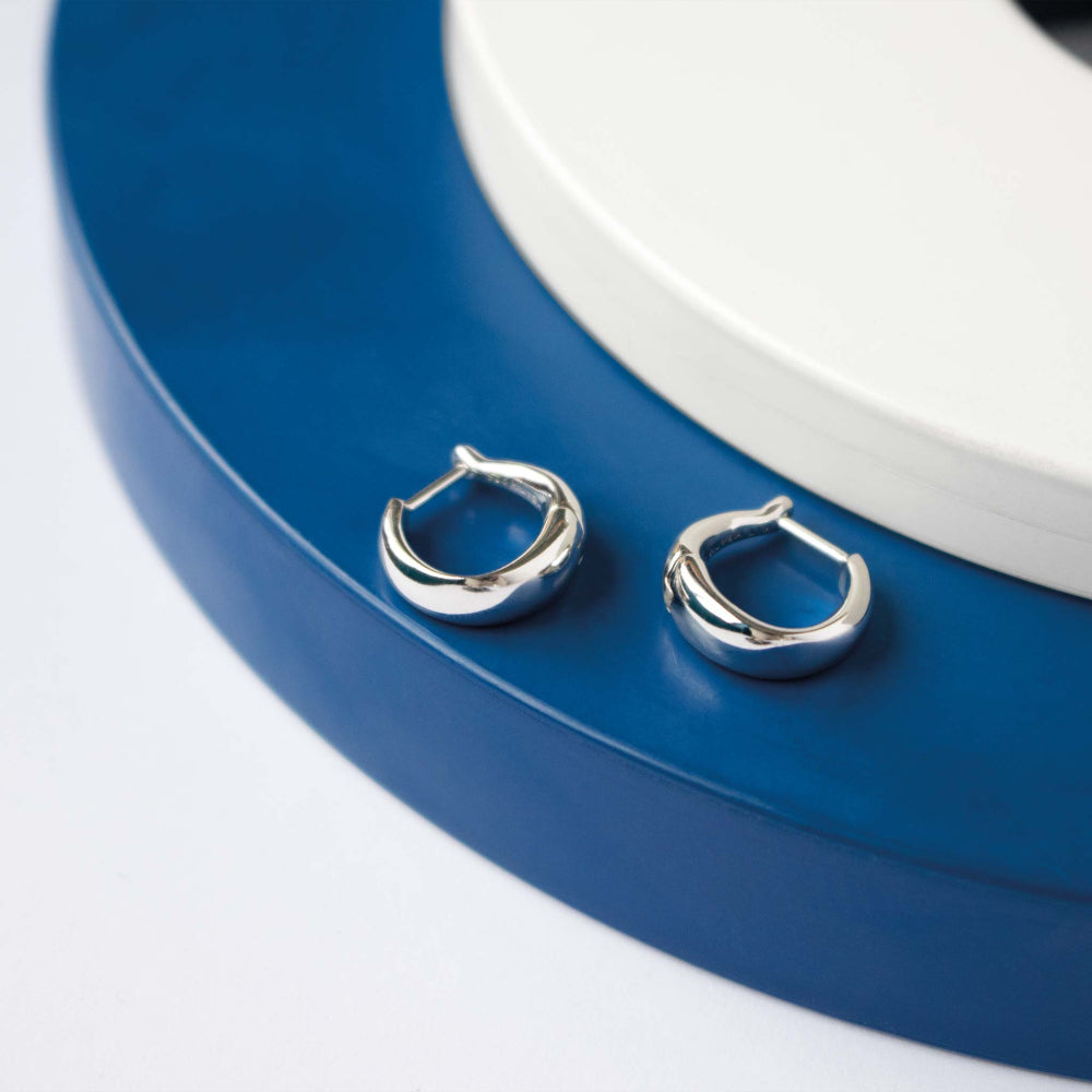 Kit Heath Bevel Cirque Small Hinged Huggie Hoop Earring