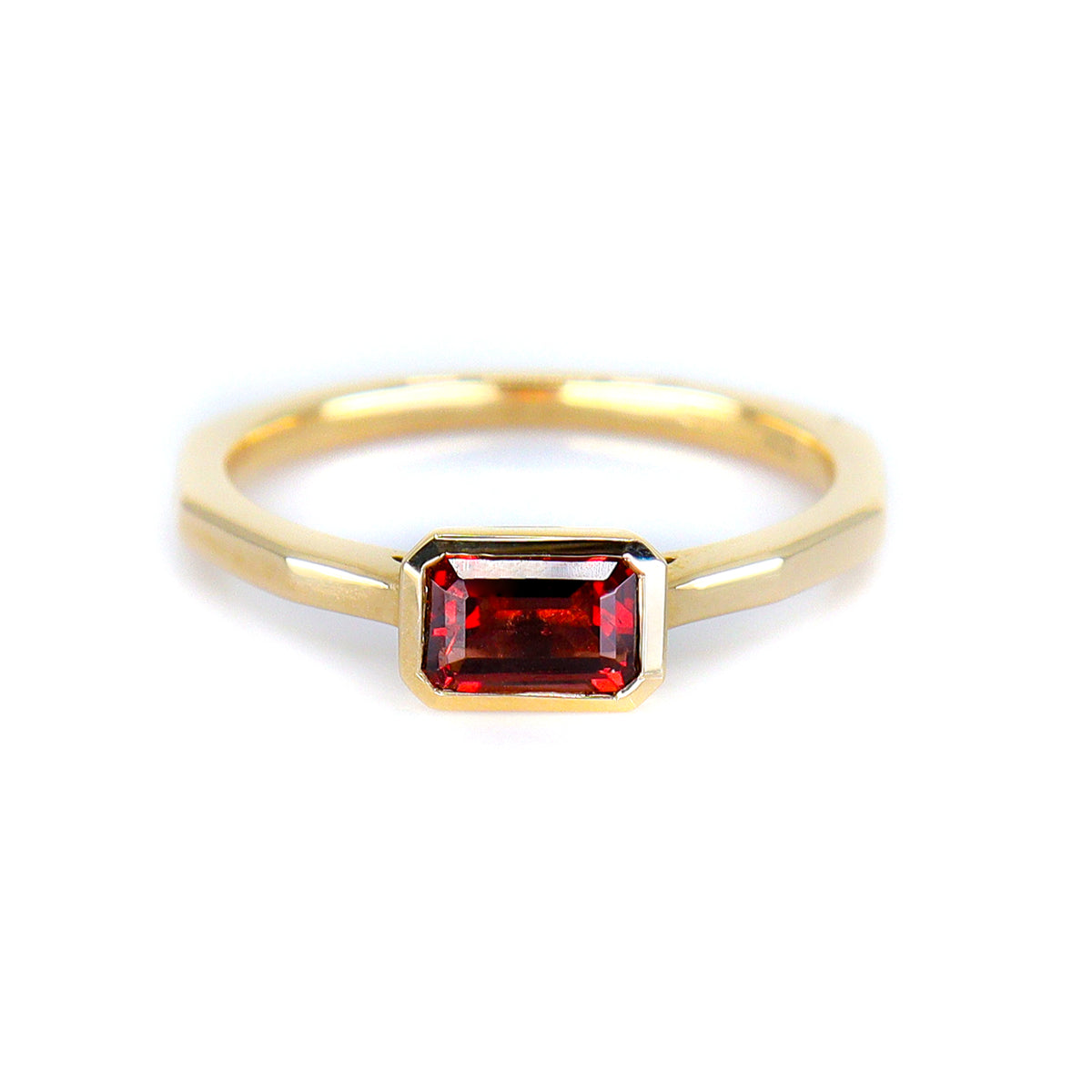 9ct Yellow Gold Emerald Cut Garnet Solitaire Ring