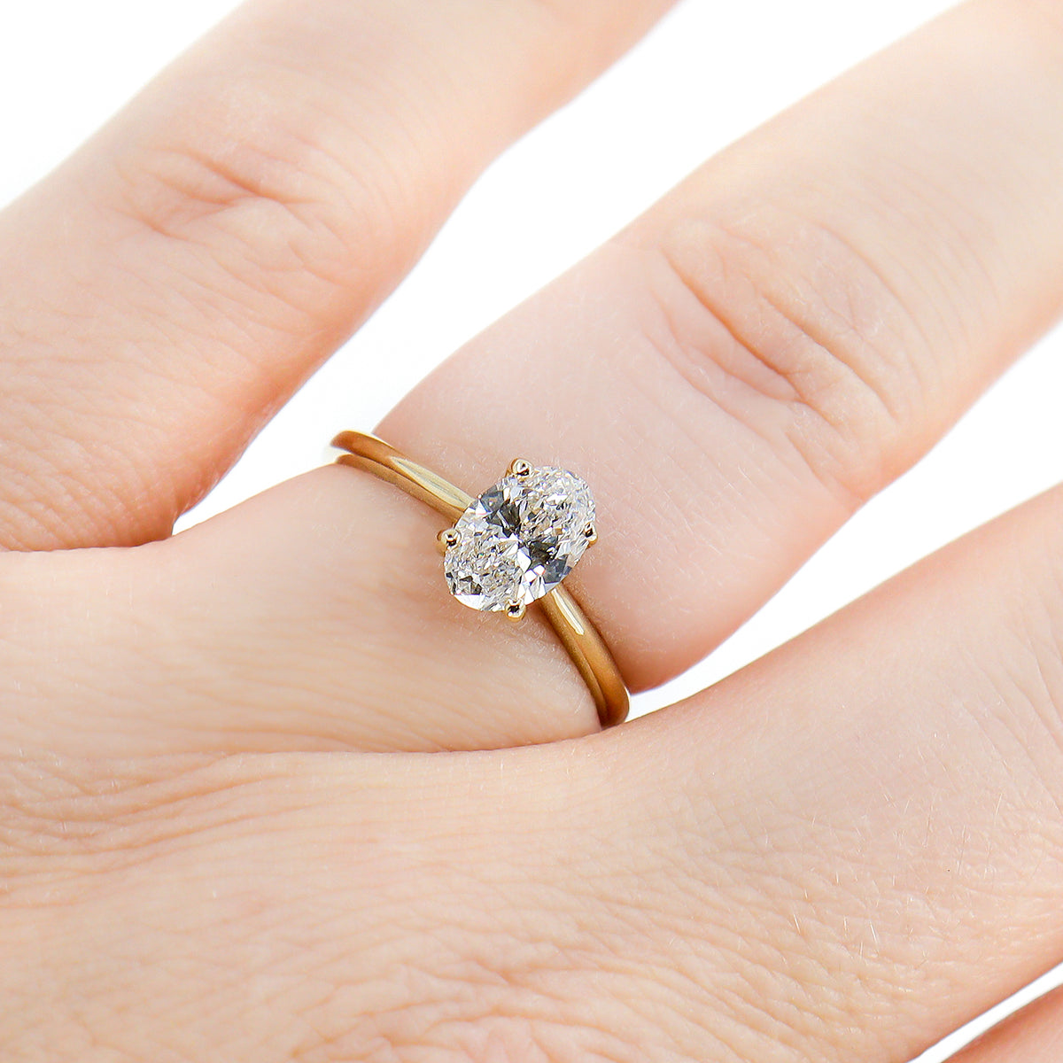 9ct Yellow Gold 1.00ct Lab Grown Certificated Oval Diamond 4 Claw Solitaire Ring