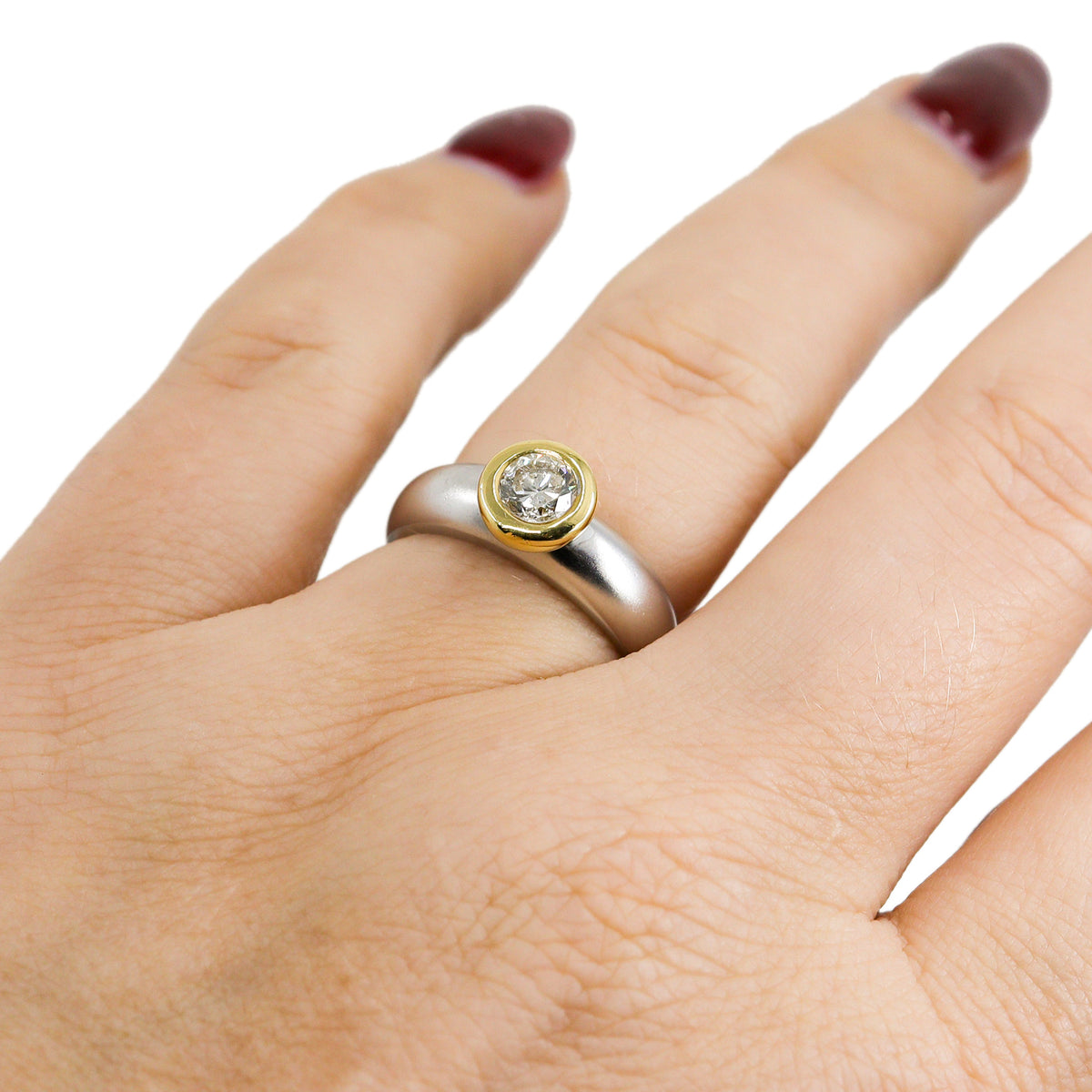 Pre-Owned 18ct White Gold Ap. 0.64ct Round Brilliant Cut Diamond Solitaire Ring