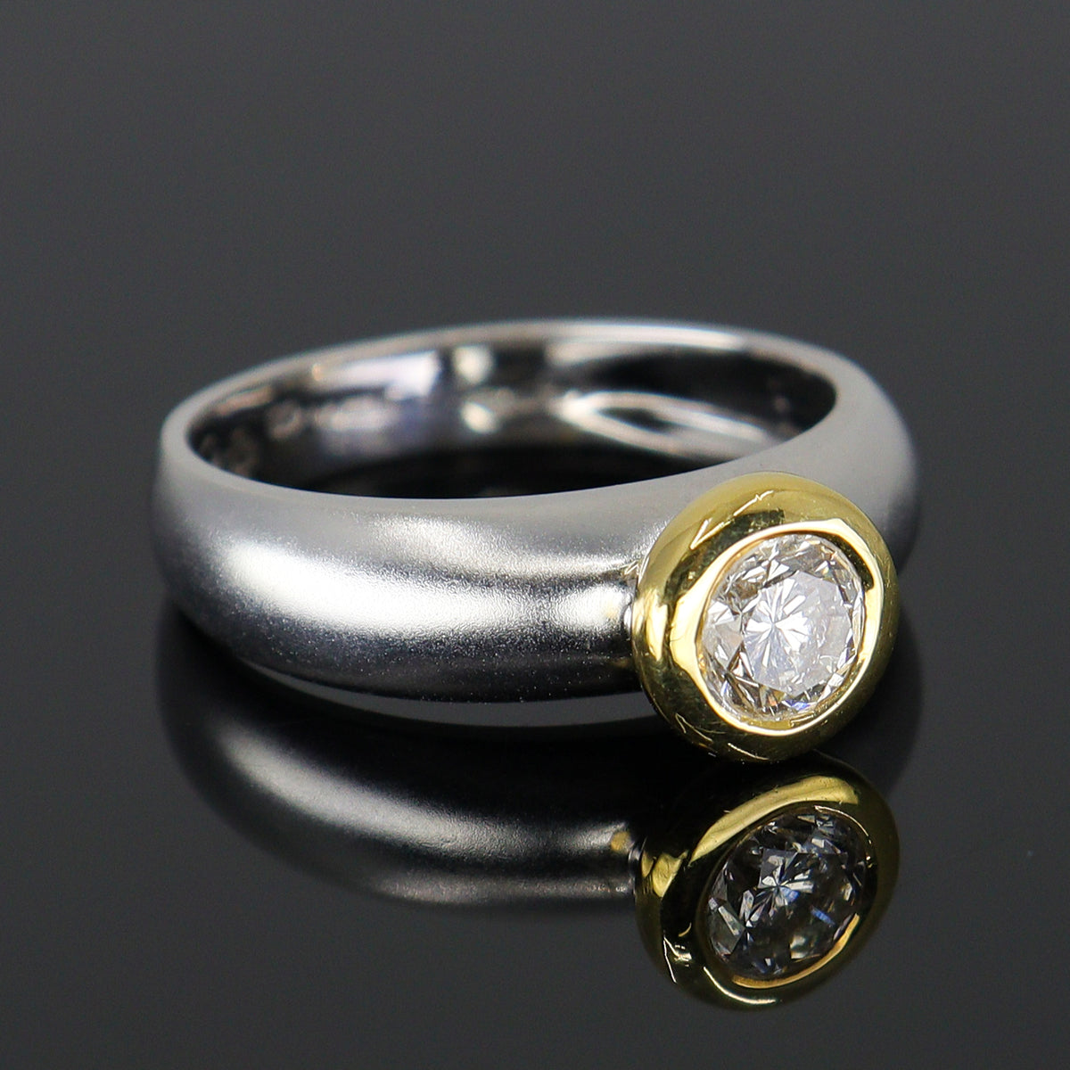 Pre-Owned 18ct White Gold Ap. 0.64ct Round Brilliant Cut Diamond Solitaire Ring