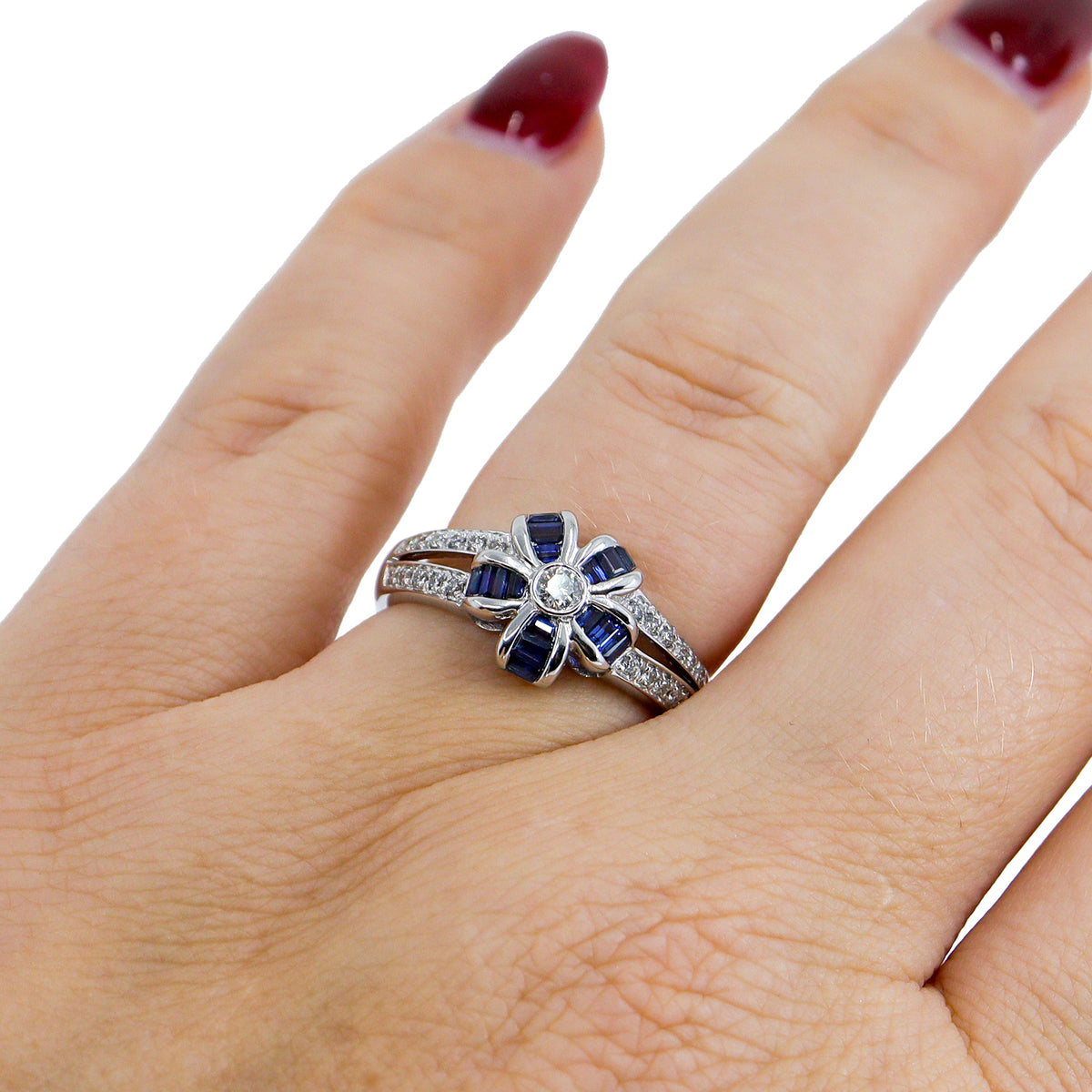 18ct White Gold Sapphire & Diamond Floral Split Shoulder Ring