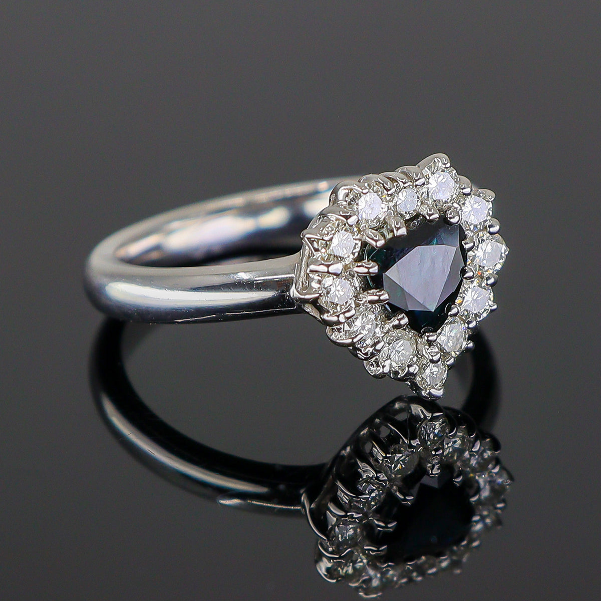 Pre-Owned 18ct White Gold Heart Sapphire & Diamond Cluster Ring