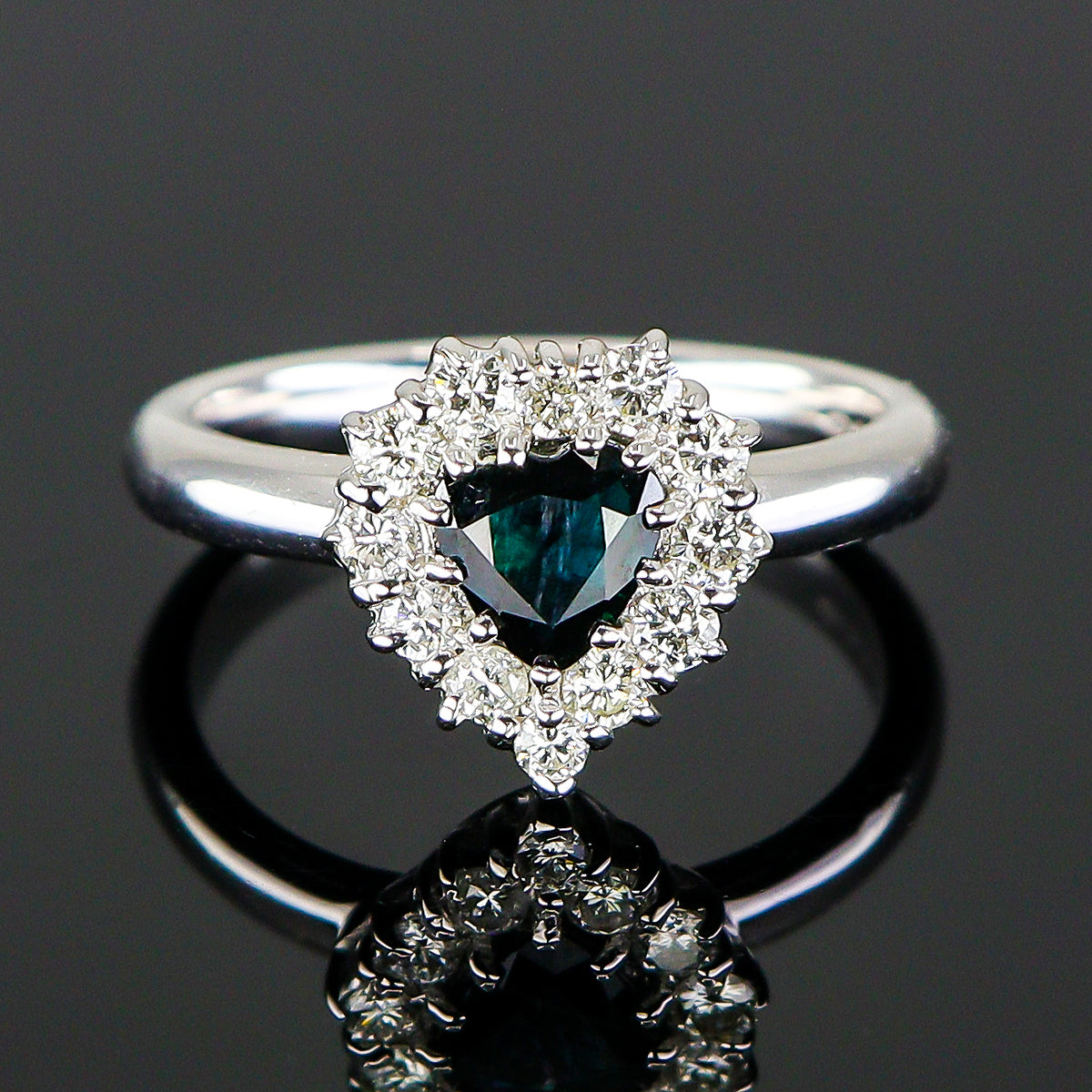 Pre-Owned 18ct White Gold Heart Sapphire & Diamond Cluster Ring