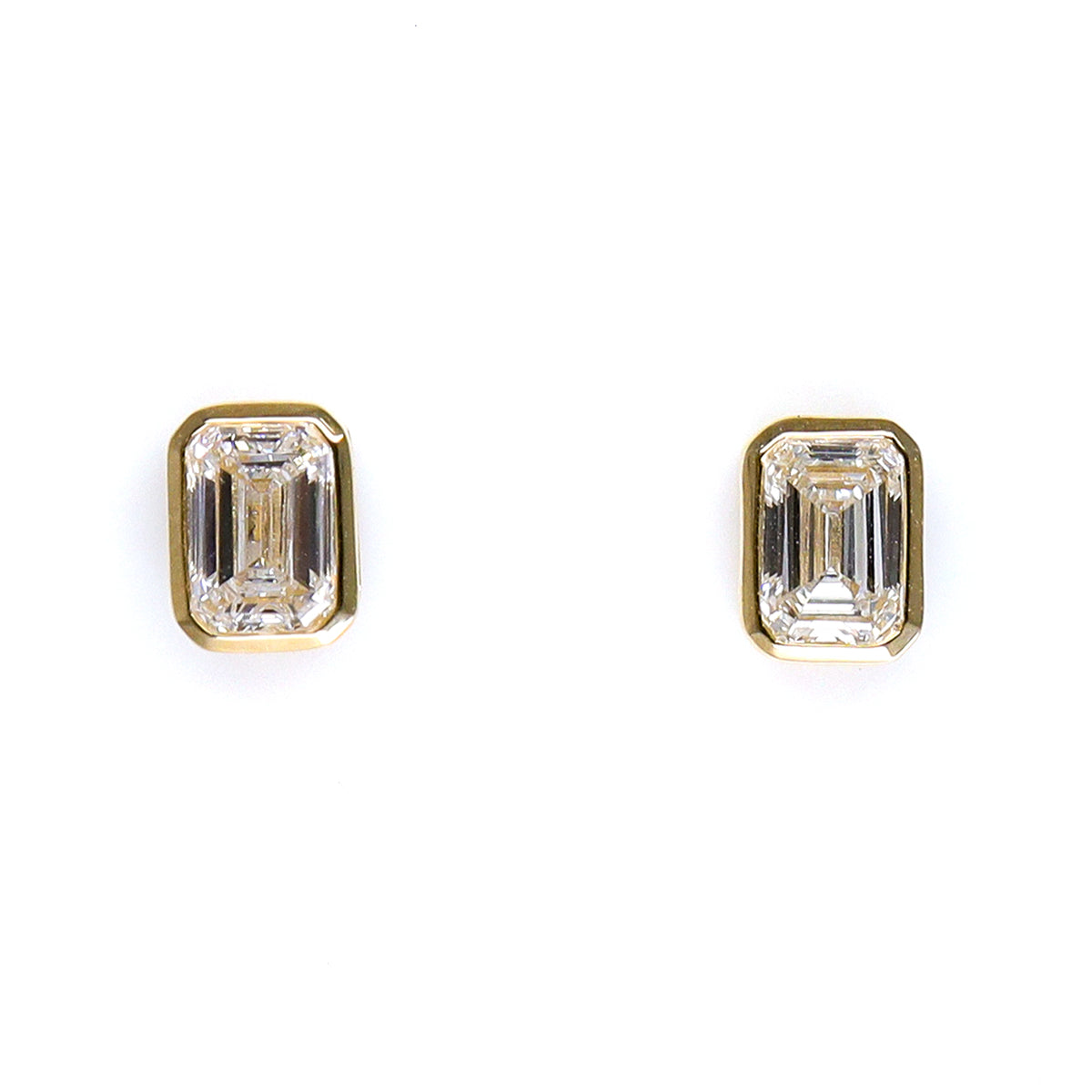 9ct Yellow Gold Lab Grown Diamond 1.00ct TDW Octagonal Cut Rubover Set Earrings