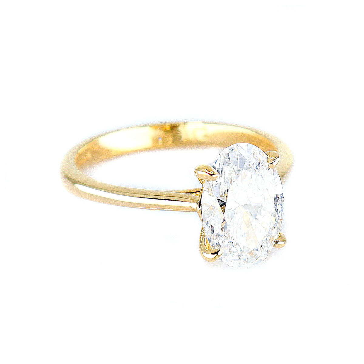 18ct Yellow Gold 2.50ct Lab Grown Diamond Certificated Oval Cut Solitaire Ring