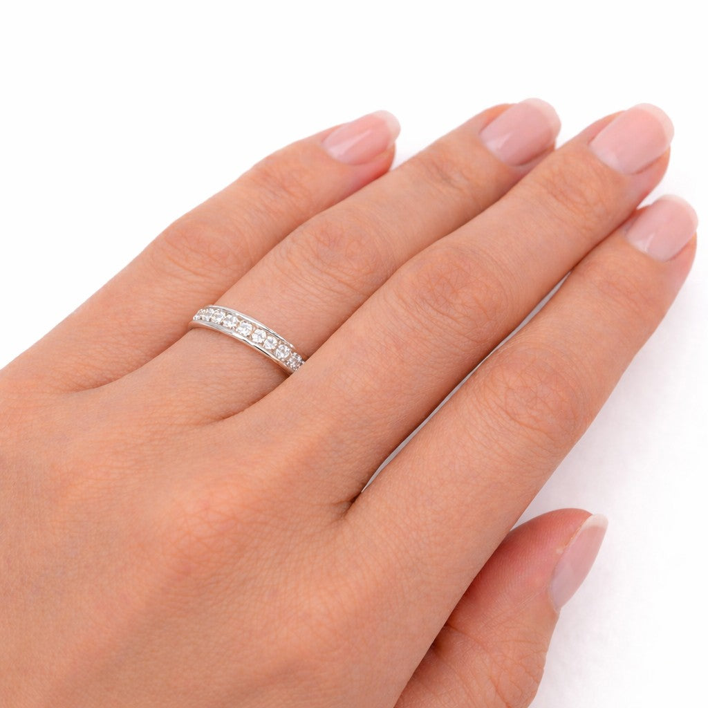 9ct White Gold 0.52ct TDW Lab Grown Diamond Round Brilliant Cut Channel Set 3.1mm Band