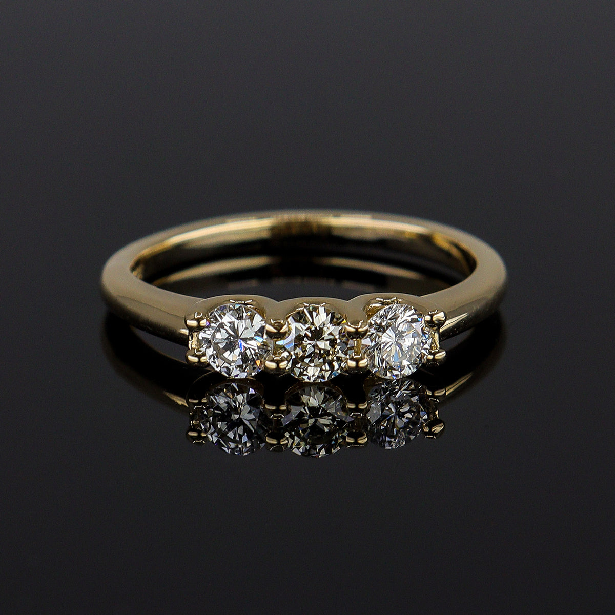 Pre-Owned 9ct Yellow Gold Diamond Half Eternity Ring