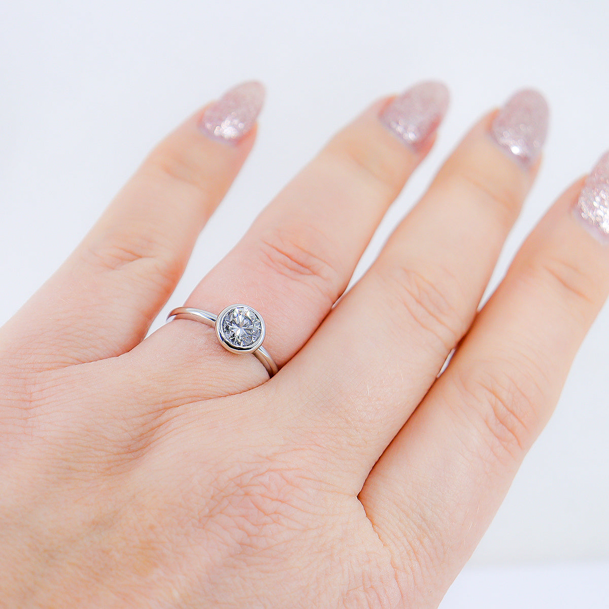 9ct White Gold 1.00ct Lab Grown Diamond Certificated Round Brilliant Cut Rub Set Solitaire Ring