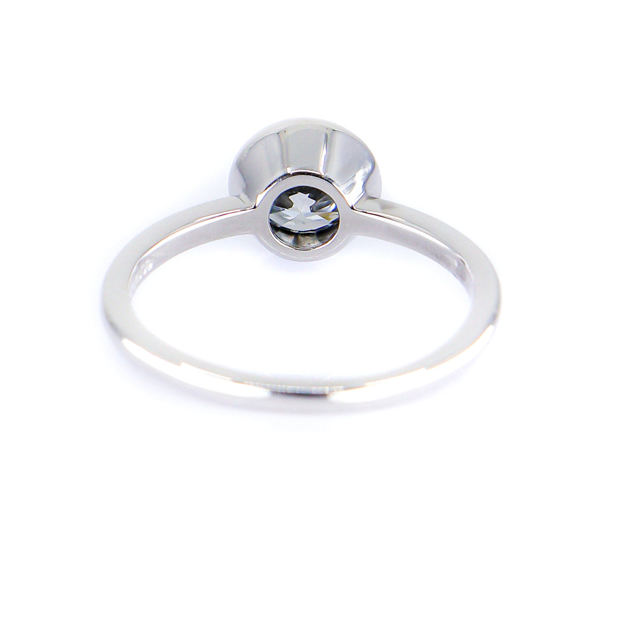 9ct White Gold 1.00ct Lab Grown Diamond Certificated Round Brilliant Cut Rub Set Solitaire Ring