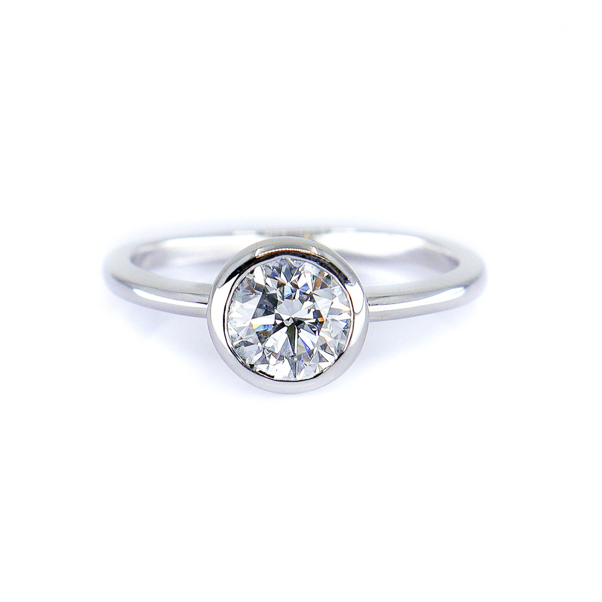9ct White Gold 1.00ct Lab Grown Diamond Certificated Round Brilliant Cut Rub Set Solitaire Ring