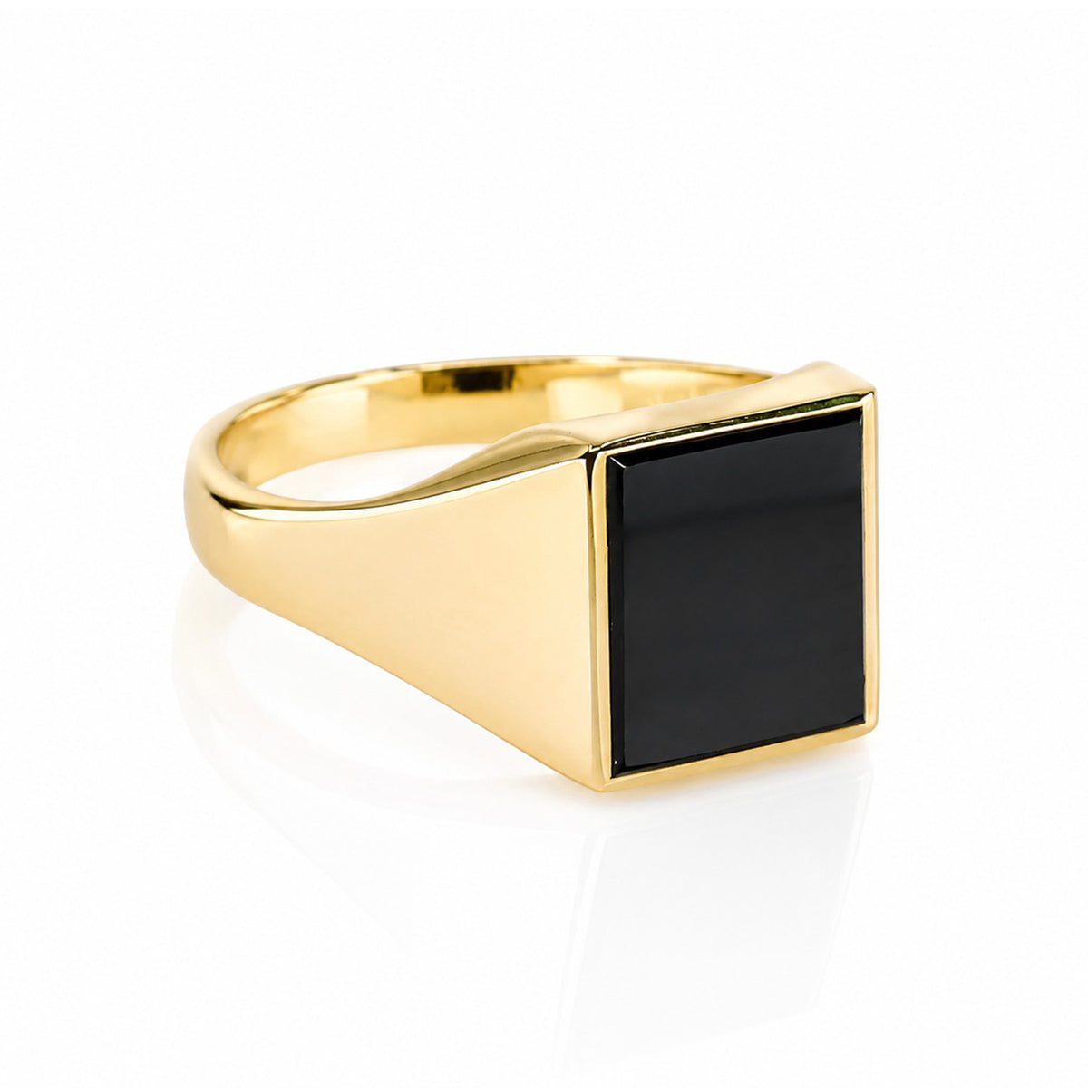 Pre-Owned 18ct Yellow Gold Rectangular Onyx Signet Ring