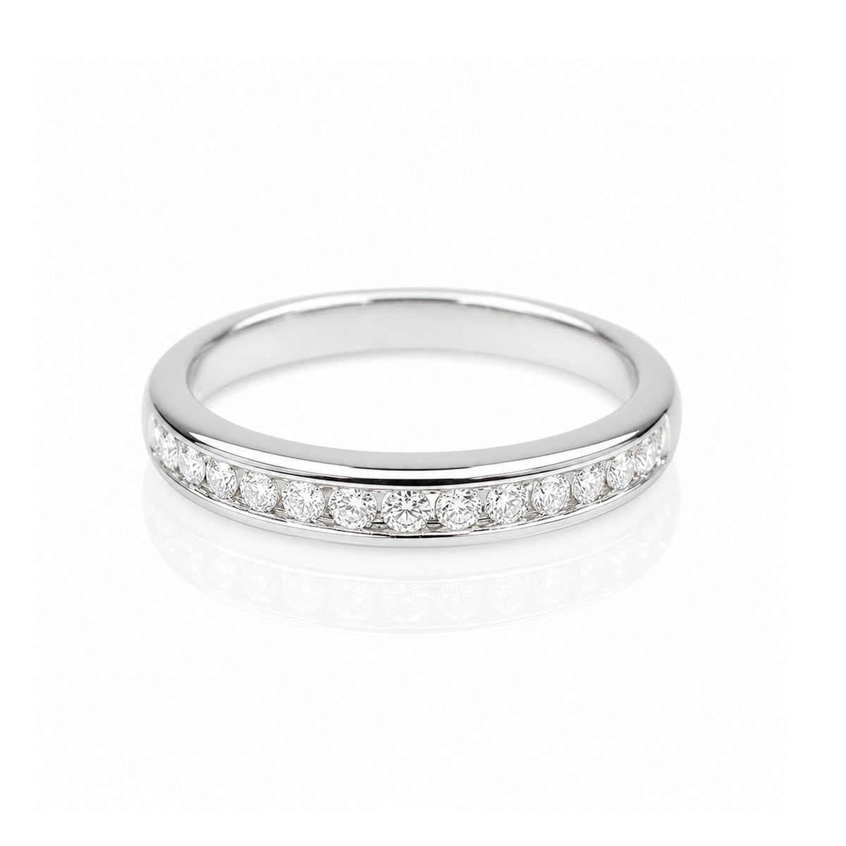 Pre-Owned 18ct Yellow Gold Ap. 0.33ct TDW Diamond Graduated Channel Set Half Eternity Ring