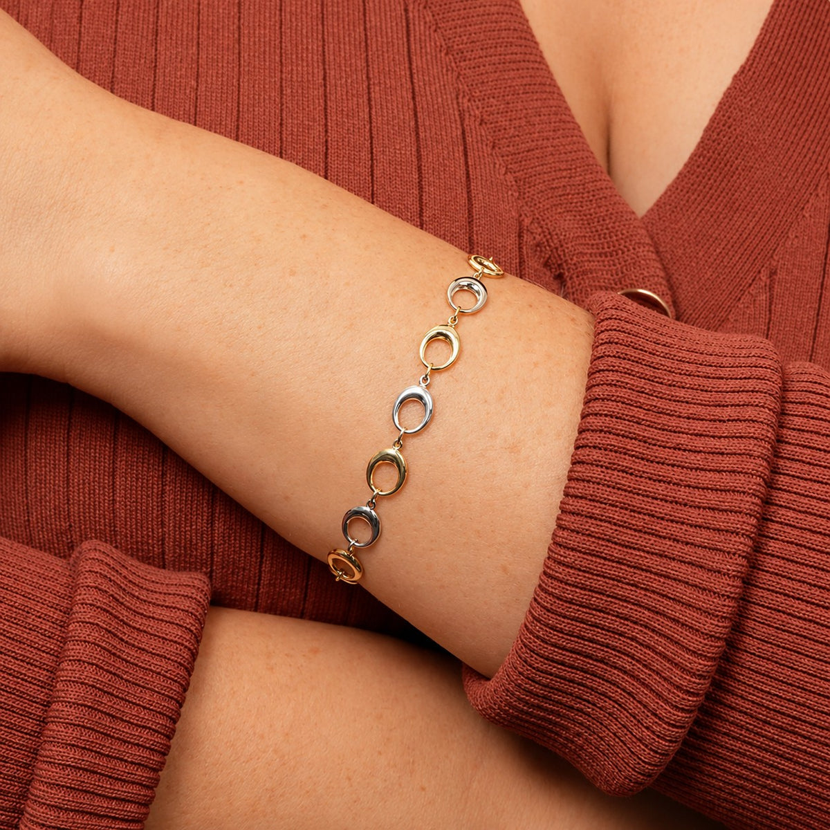 9ct 2 Colour Oval Link Bracelet