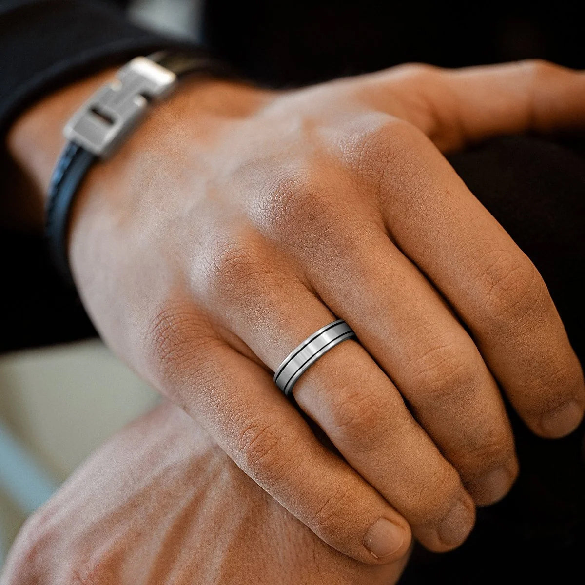 Steel & Barnett Stainless Steel Band with Dual Black Enamel Inlay - Medium