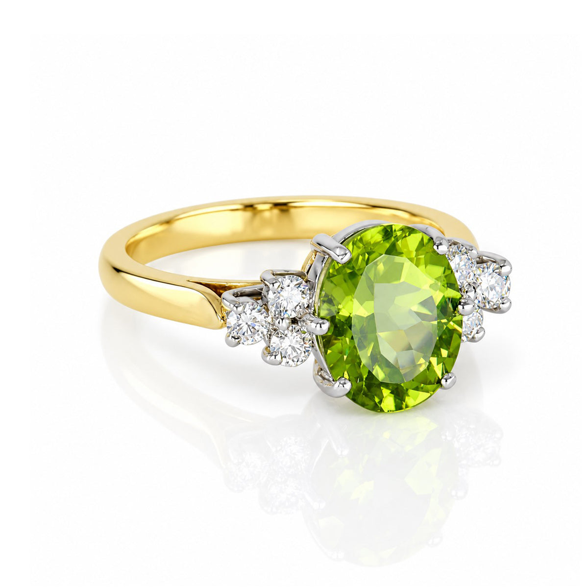 Pre-Owned 18ct Gold Oval Cut Peridot & Round Brilliant Diamond Claw Set Ring