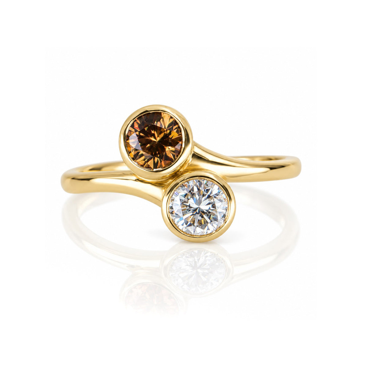 Pre-Owned 9ct Yellow Gold Orange Sapphire & Diamond Toi et Moi Ring