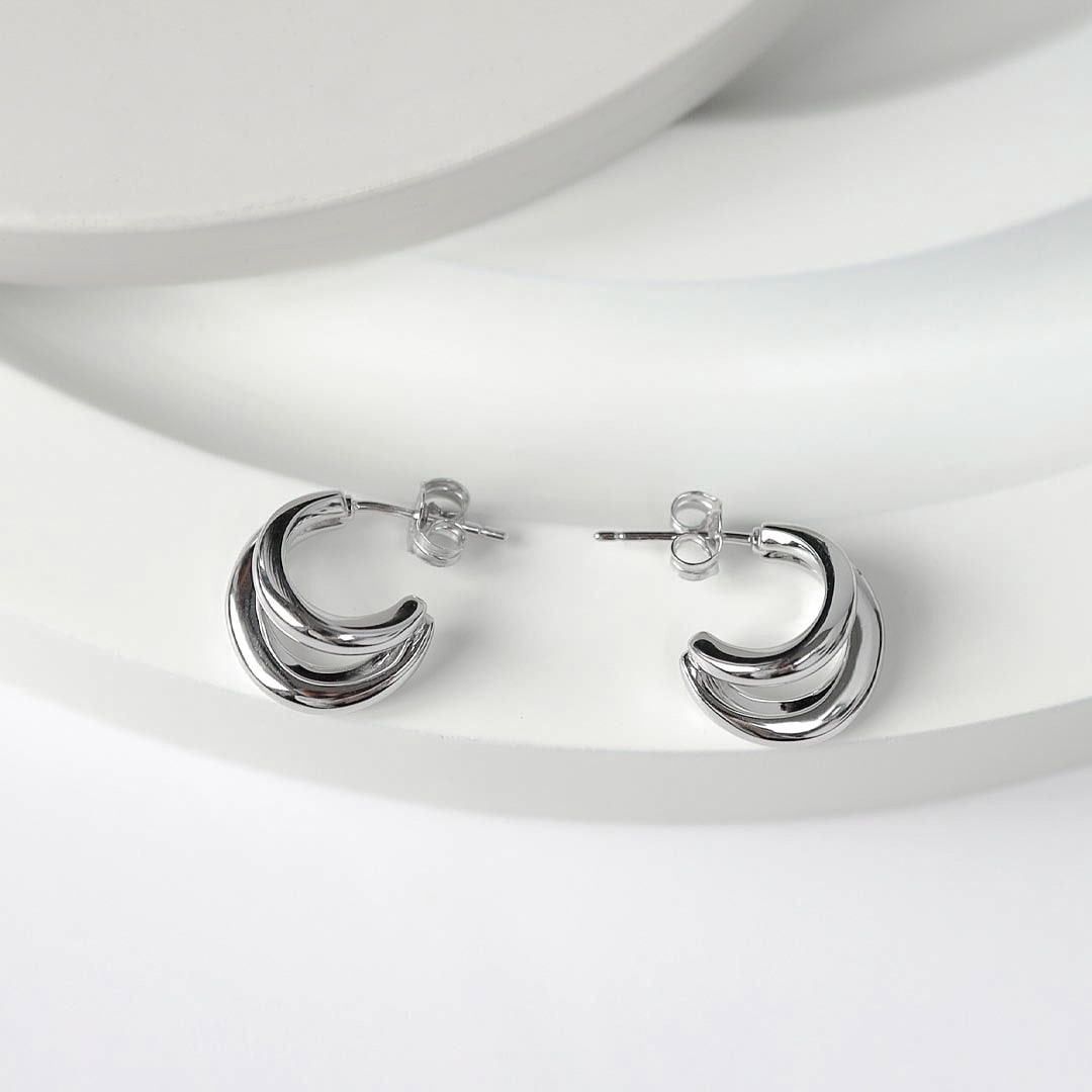 Kit Heath Sterling Silver Bevel Cirque Link Double Semi Hoop Stud Earrings. Rhodium Plated