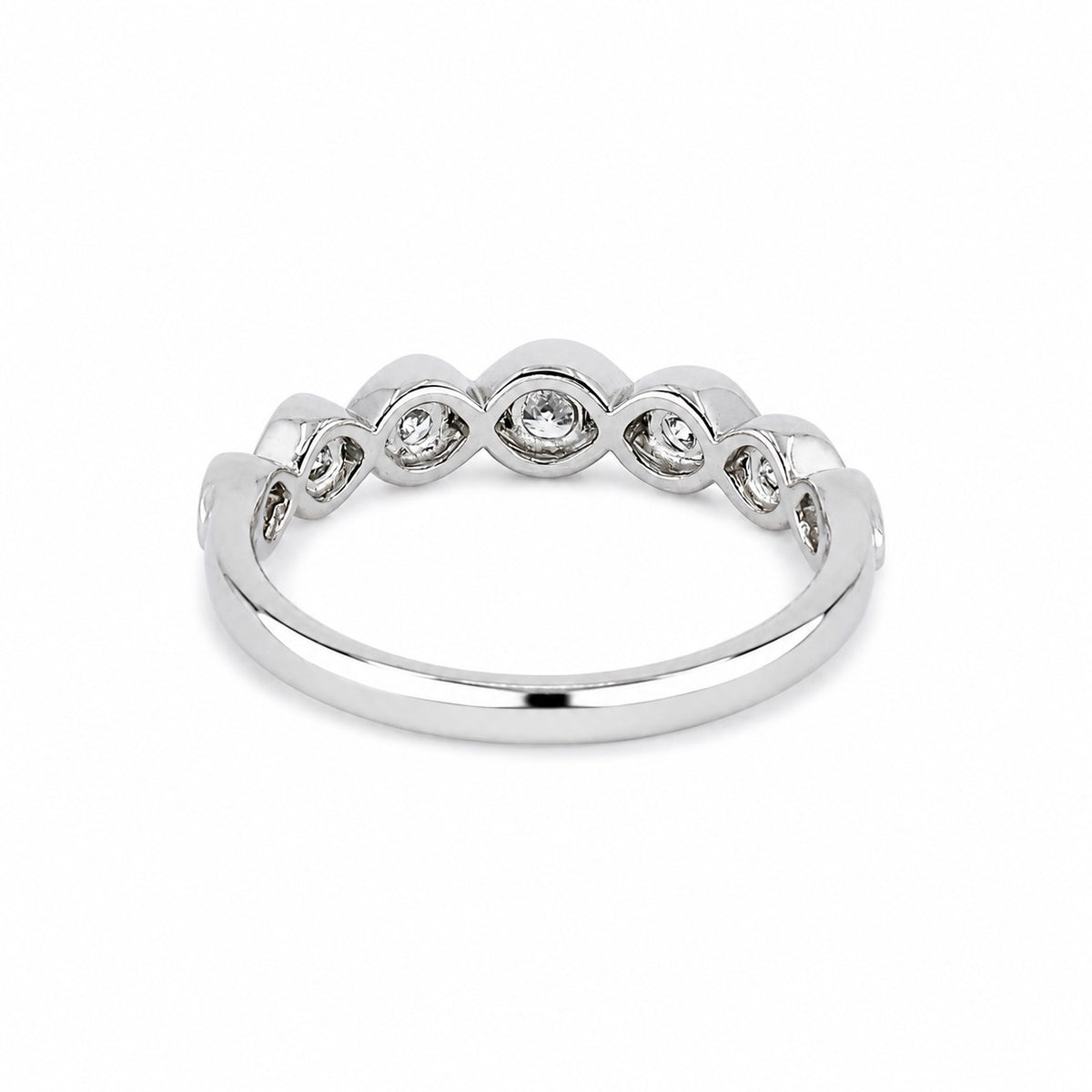18ct White Gold 0.38ct Diamond Graduated Eternity Ring