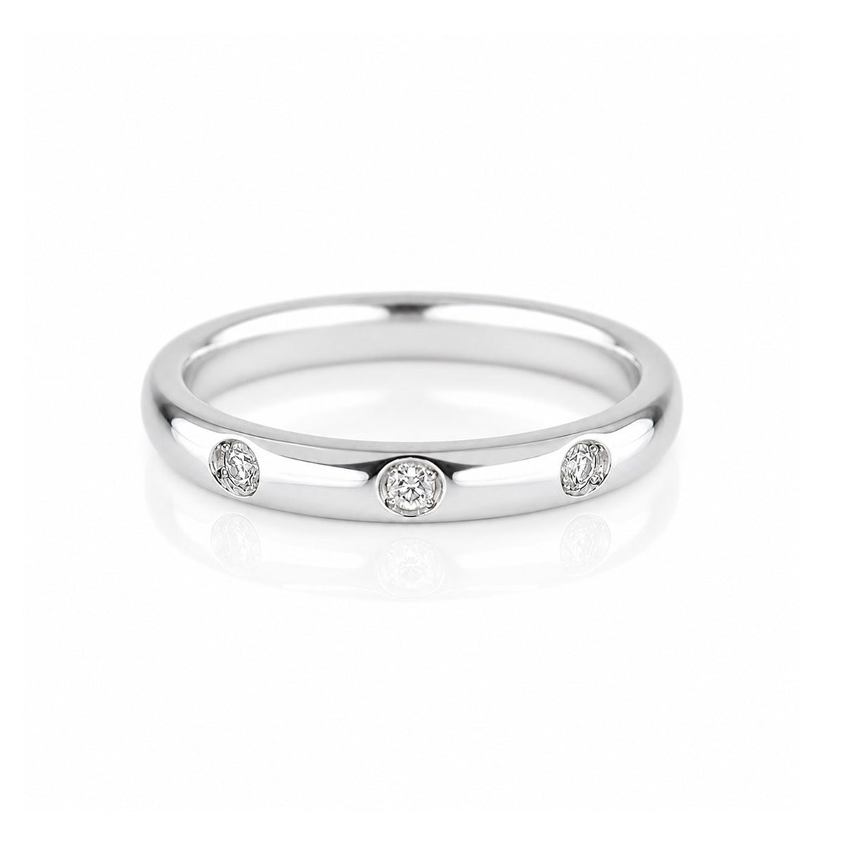 18ct White Gold With Three Round Briliiant Cut Flush Set Diamonds 3mm Court Band