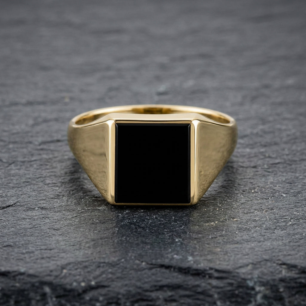 Pre-Owned 18ct Yellow Gold Rectangular Onyx Signet Ring