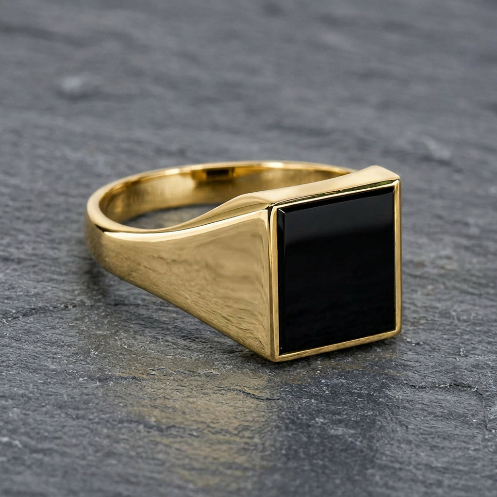 Pre-Owned 18ct Yellow Gold Rectangular Onyx Signet Ring
