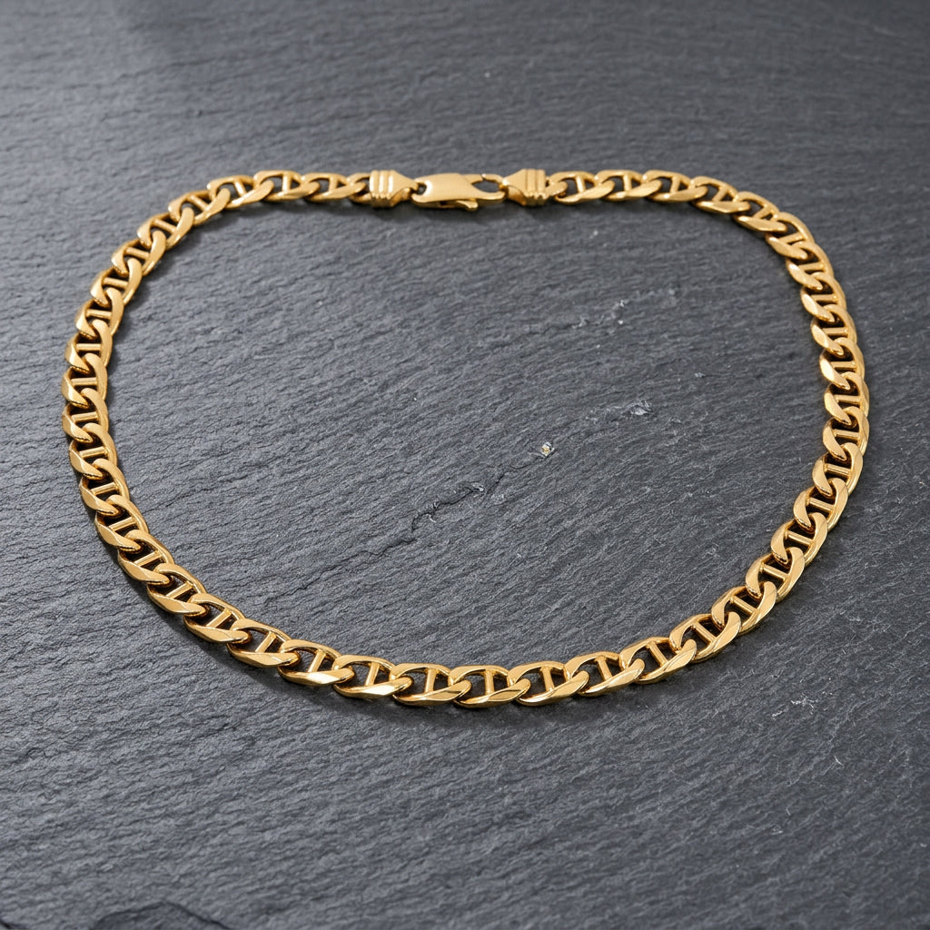 Pre-Owned 9ct Yellow Gold Heavyweight Curb Anchor Link Chain 18"