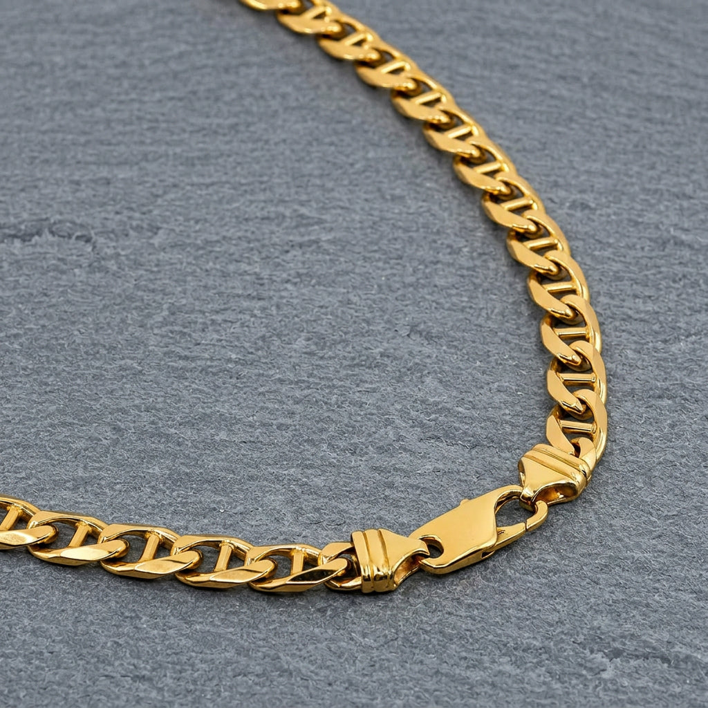 Pre-Owned 9ct Yellow Gold Heavyweight Curb Anchor Link Chain 18"