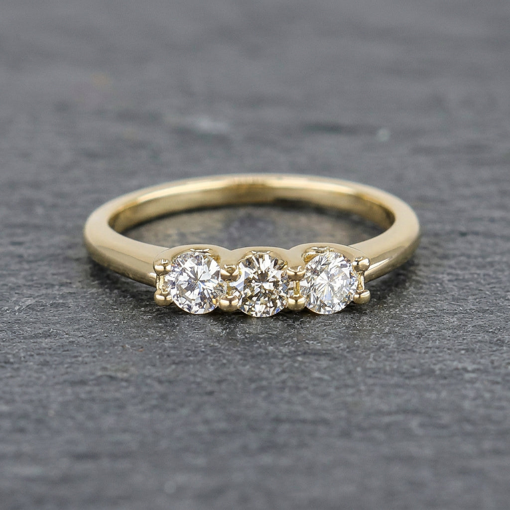 Pre-Owned 9ct Yellow Gold 0.60ct TDW Diamond Trilogy Ring