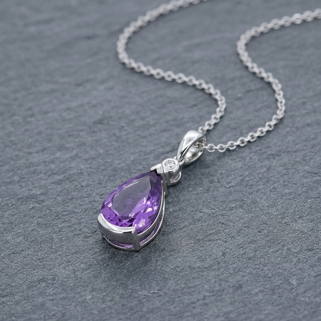 Pre-Owned 9ct White Gold Pear Shape Amethyst & Round Brilliant Cut Diamond 17" Trace Chain