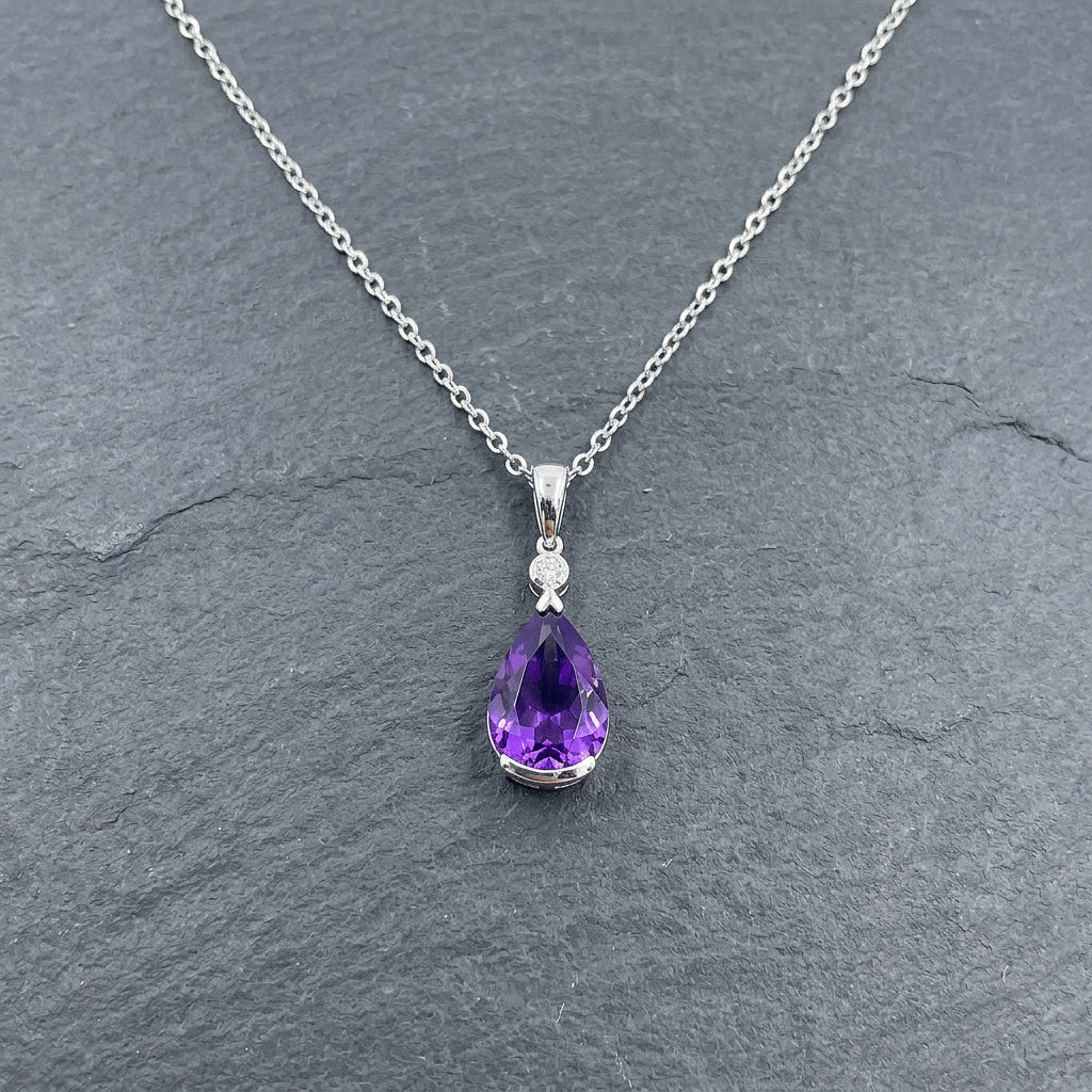 Pre-Owned 9ct White Gold Pear Shape Amethyst & Round Brilliant Cut Diamond 17" Trace Chain