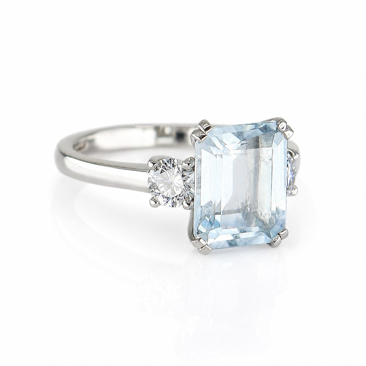 Pre-Owned Platinum 2.60ct Aquamarine & Diamond Three Stone Ring