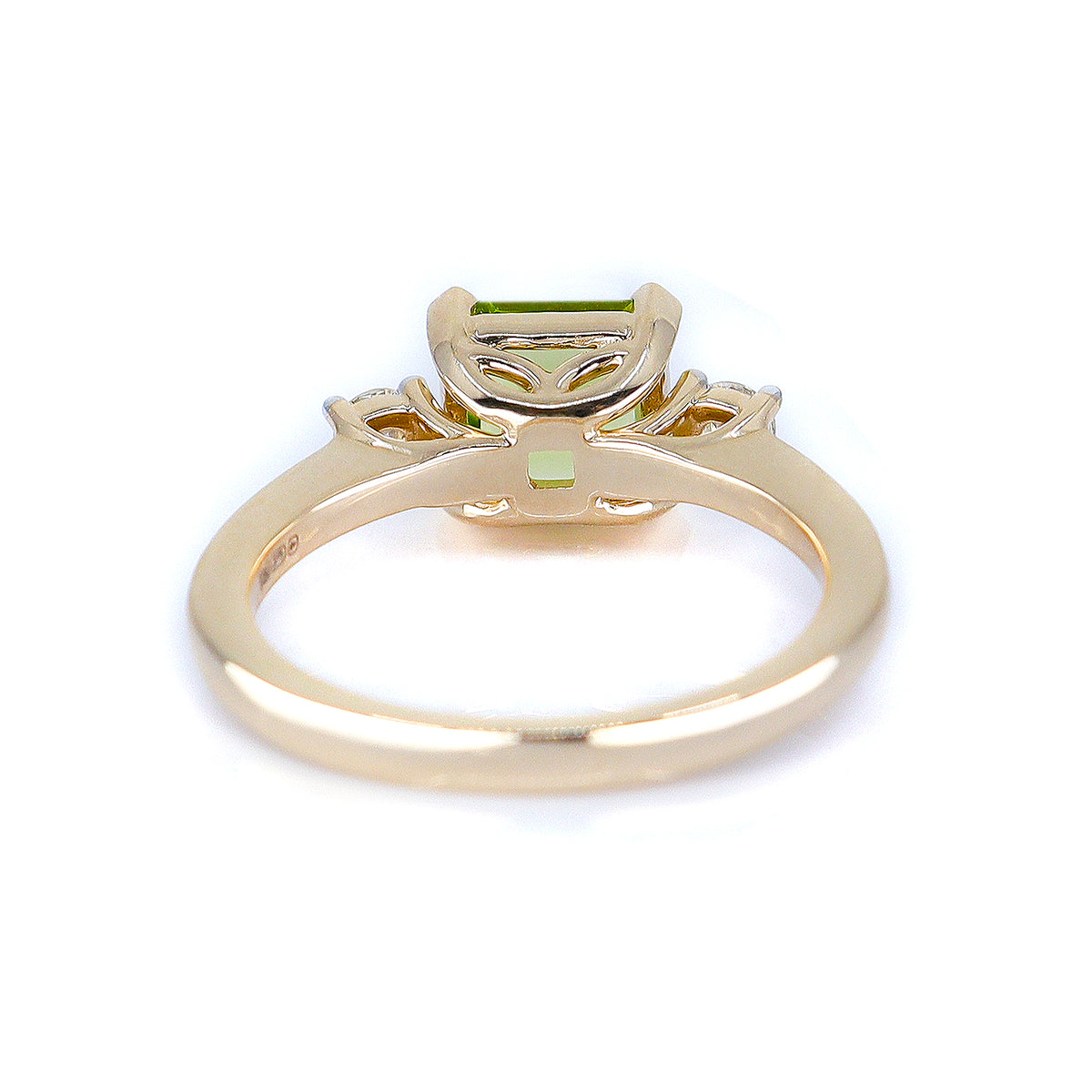 9ct Yellow Gold Peridot & Round Brilliant Diamond Ring