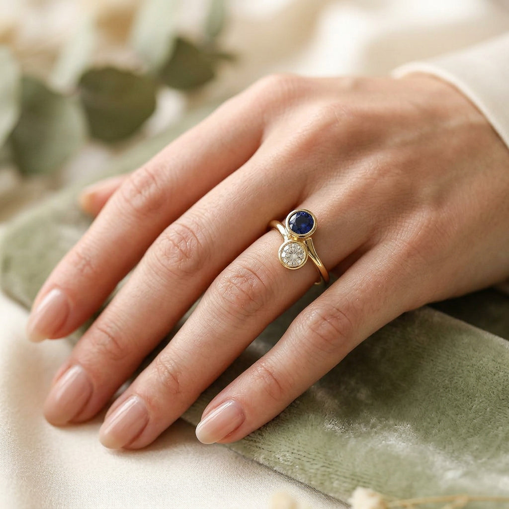 Pre-Owned 18ct Yellow Gold Diamond Toi et Moi Crossover Rub-set Ring