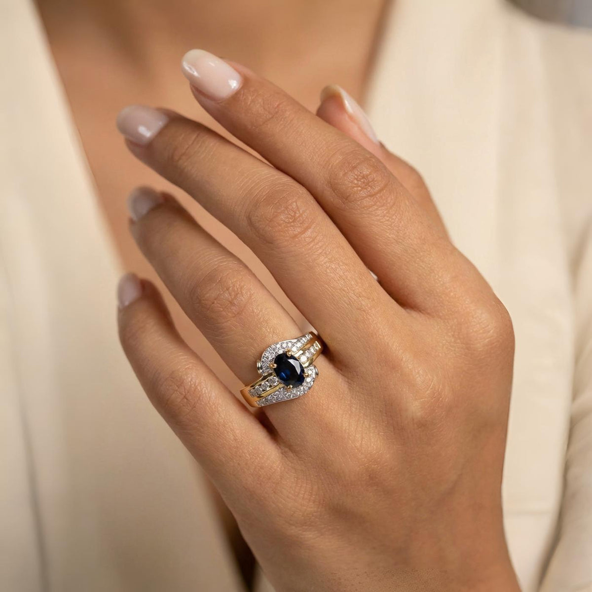 Pre-Owned 18ct Yellow Gold Four Claw Set Oval Sapphire Grain, Channel & Rub Round Brilliant Diamonds