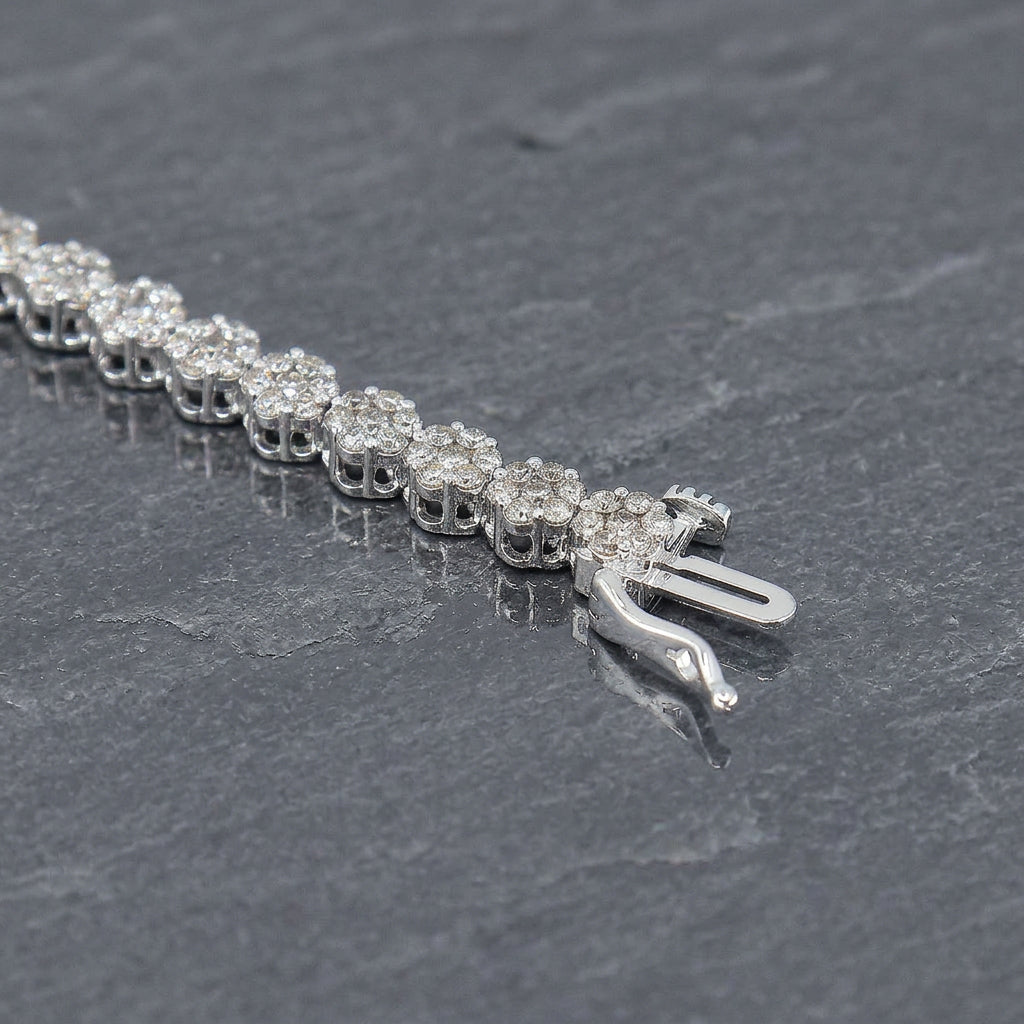 Pre-Owned Diamond Floral Cluster Line Bracelet