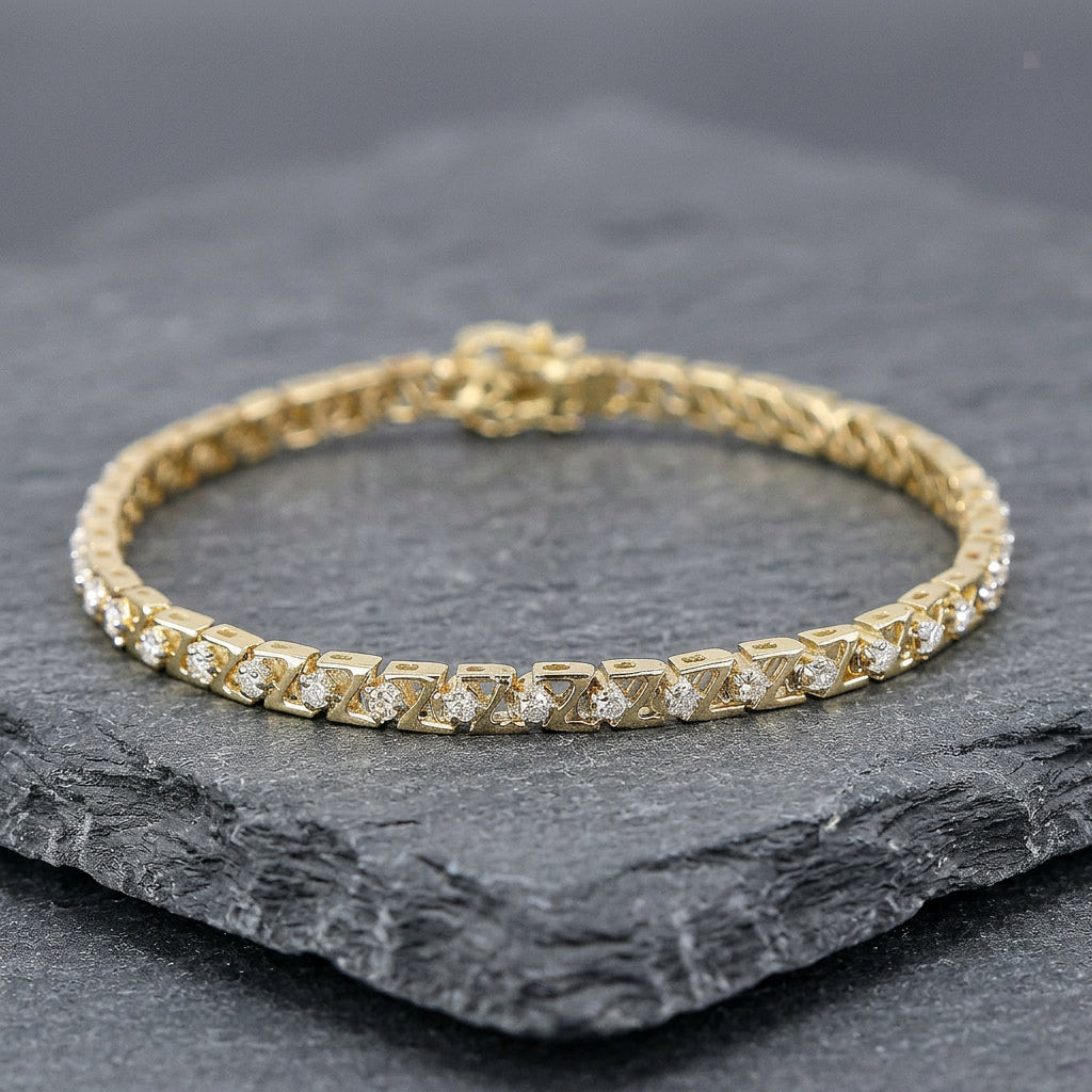 Pre-Owned 9ct Yellow Gold Fancy Z Link Diamond Line Bracelet With Box Clasp & Safety Catch