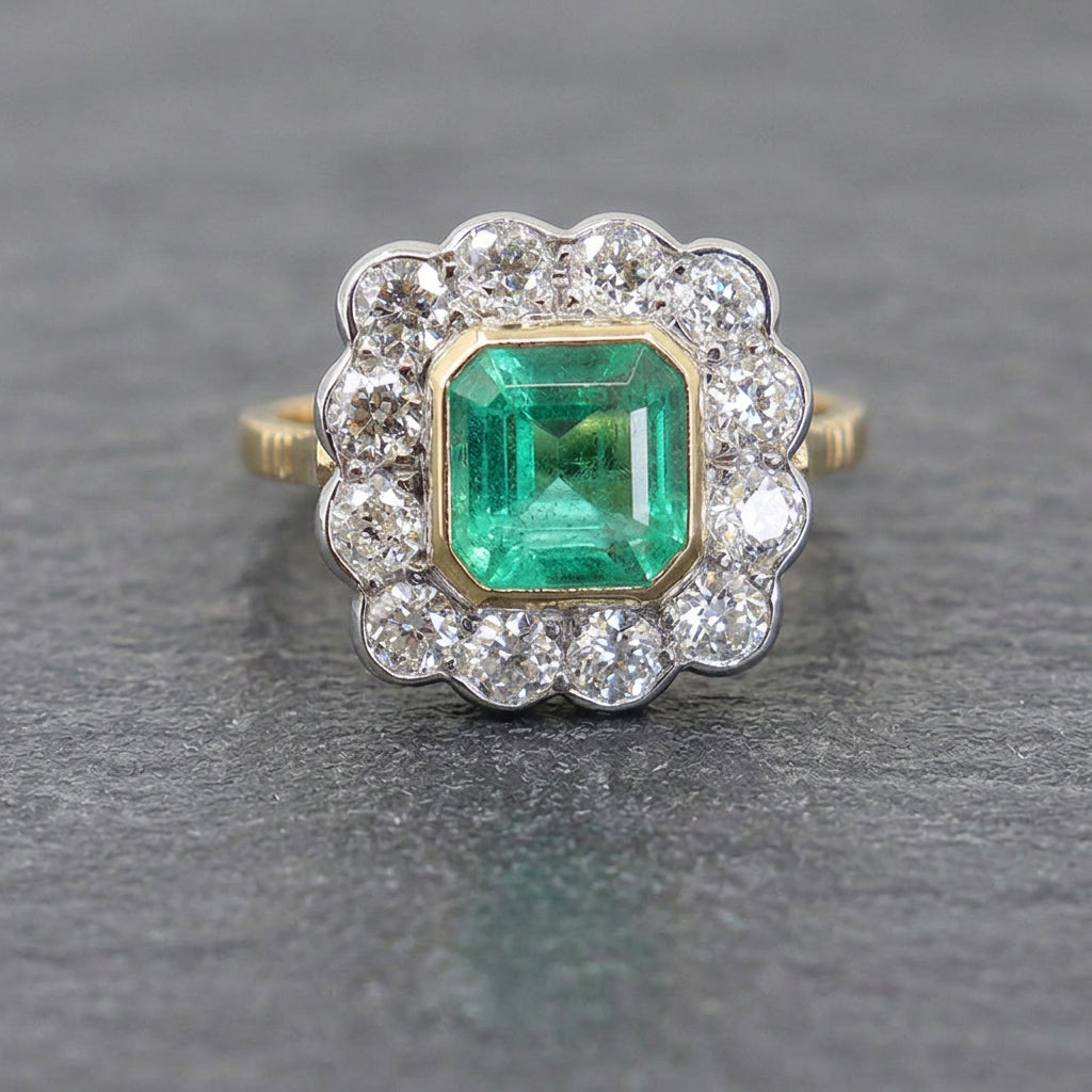 Pre-Owned 18ct Gold Emerald & Diamond Ring
