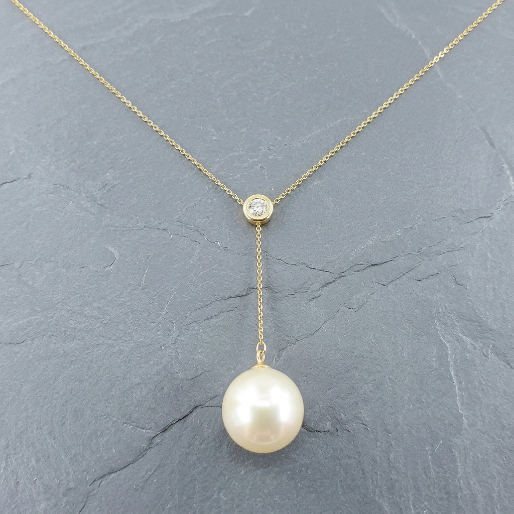 Pre-Owned 18ct Yellow Gold South Sea Pearl & Diamond Lariat Drop Necklace