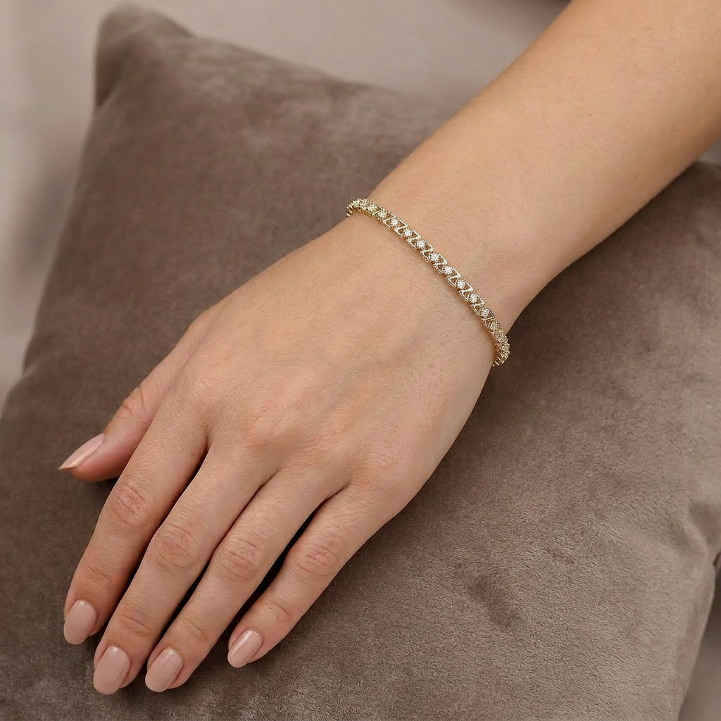 Pre-Owned 9ct Yellow Gold Fancy Z Link Diamond Line Bracelet With Box Clasp & Safety Catch