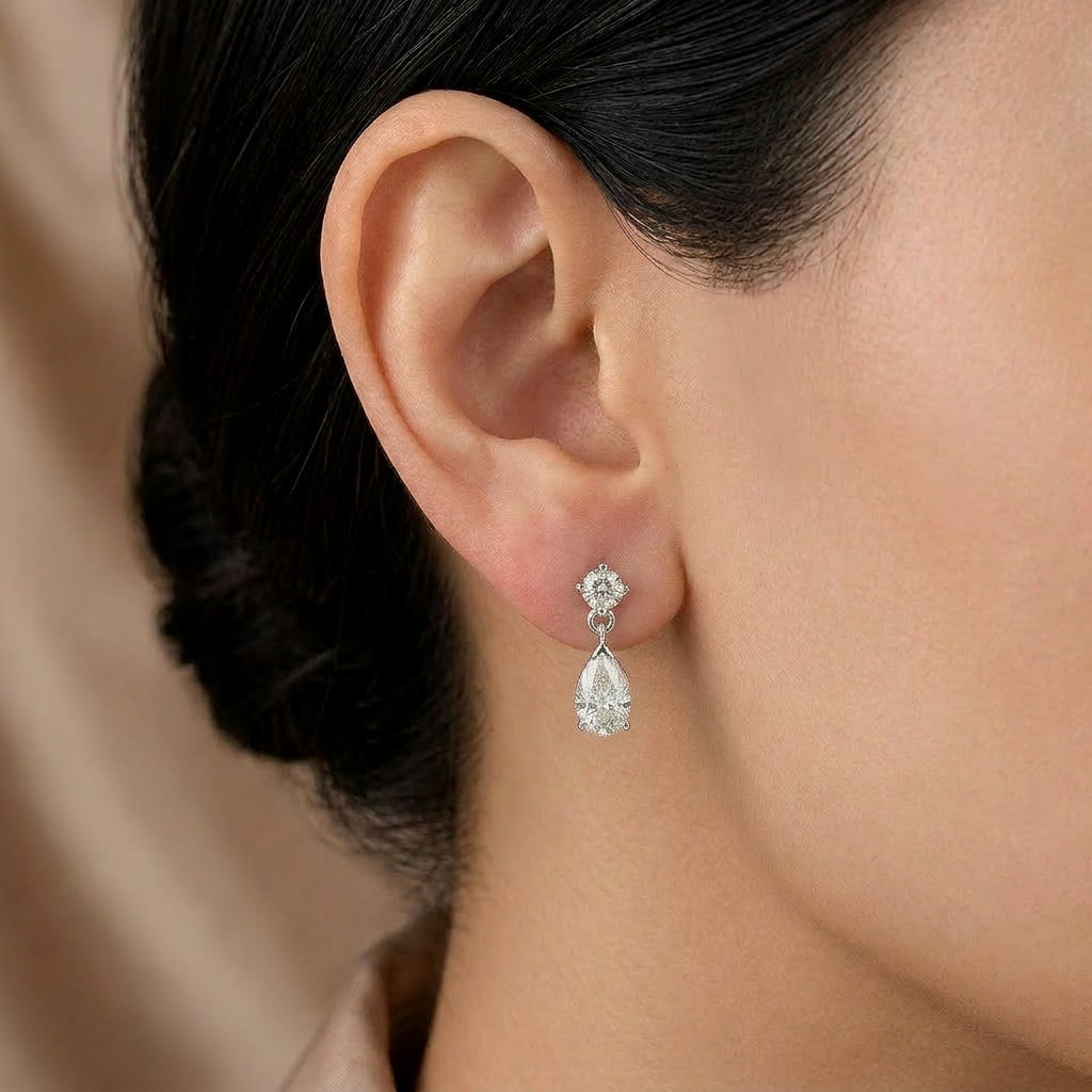 Pre-Owned 18ct White Gold Diamond Drop Earrings