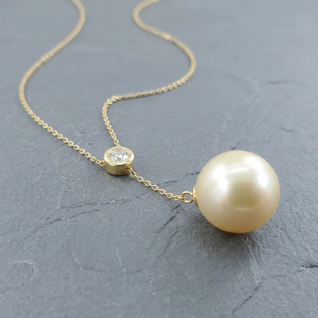 Pre-Owned 18ct Yellow Gold South Sea Pearl & Diamond Lariat Drop Necklace
