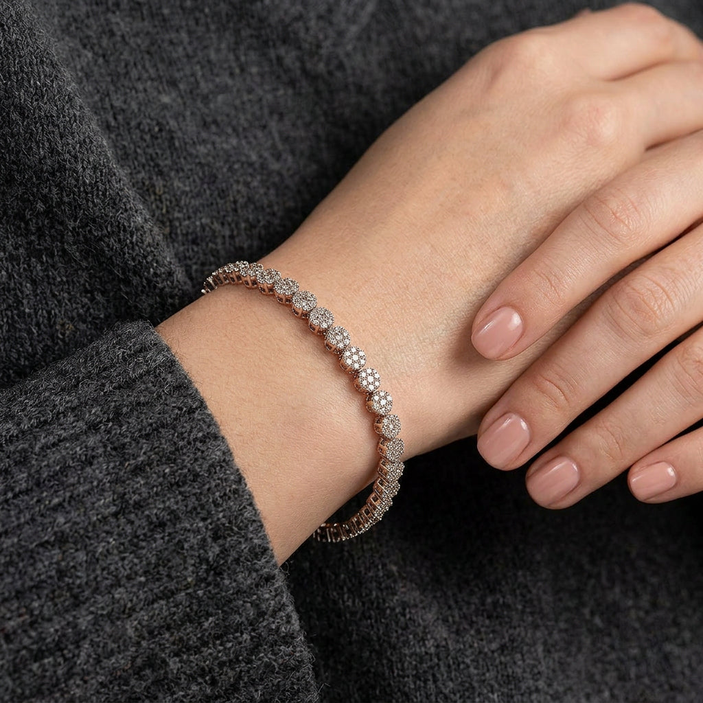 Pre-Owned Diamond Floral Cluster Line Bracelet