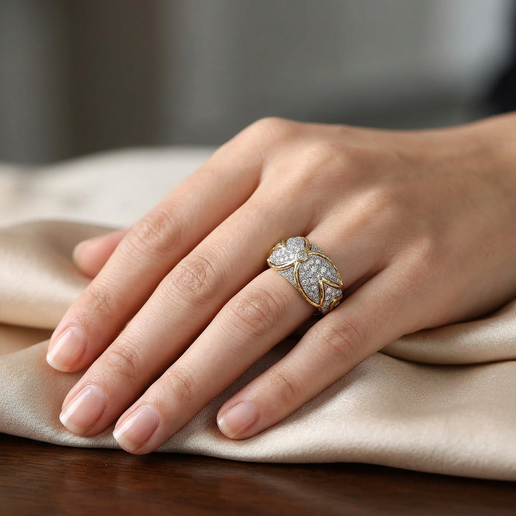 Pre-Owned 18ct Gold 2.40ct Diamond Fancy Ring