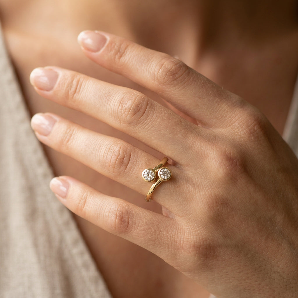 Pre-Owned 9ct Yellow Gold Diamond Toi et Moi Crossover Rubset Ring